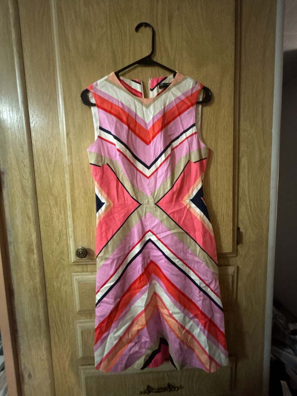 Maggy London Women's Sleeveless Geometric Stripe Sheath Dress
